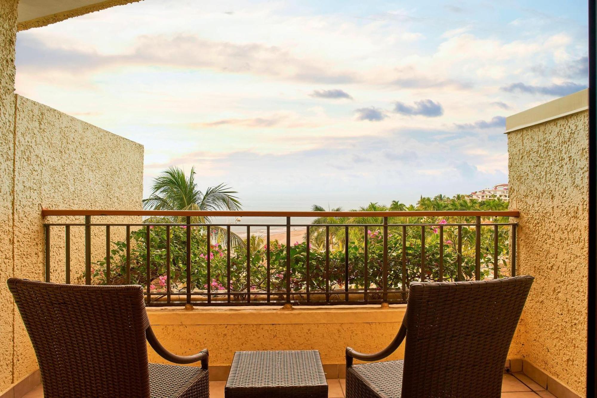Marriott Puerto Vallarta Resort & Spa Екстериор снимка